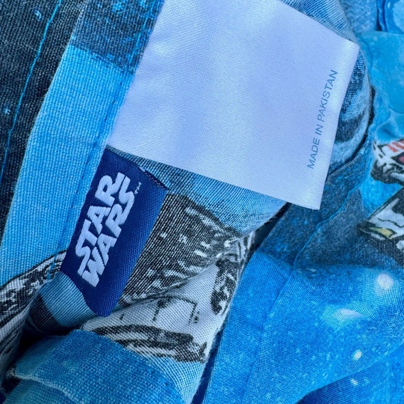 2 sets of Star Wars twin fitted and Flat sheets - Picture 2 of 2